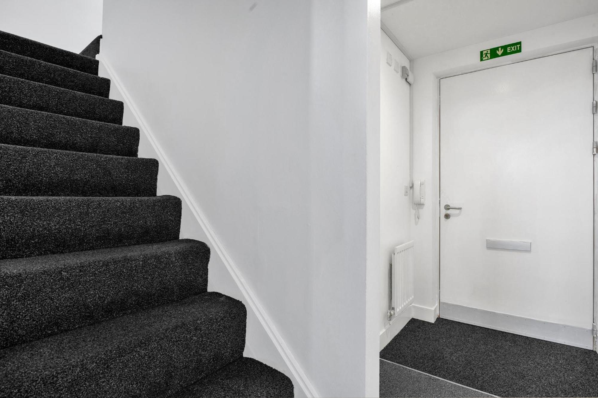 Luxury Waterfront With Free Parking Holiday home *