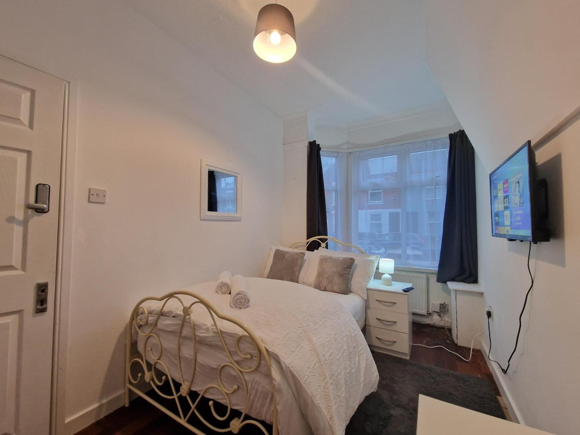 Living Serviced 11