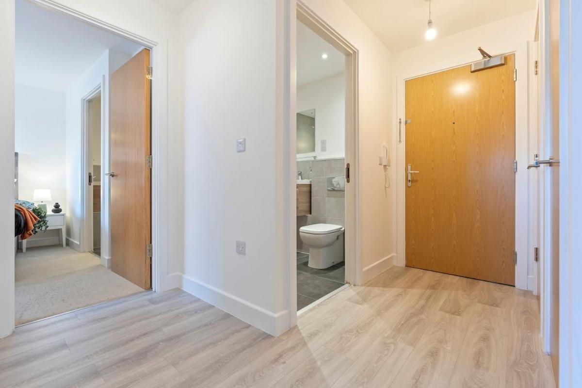 The Silkworks Cov Grade 2 Listed Lux Sleeps 6 Apartment *