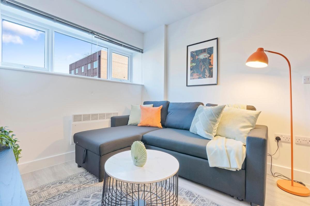 The Silkworks Cov Grade 2 Listed Lux Sleeps 6