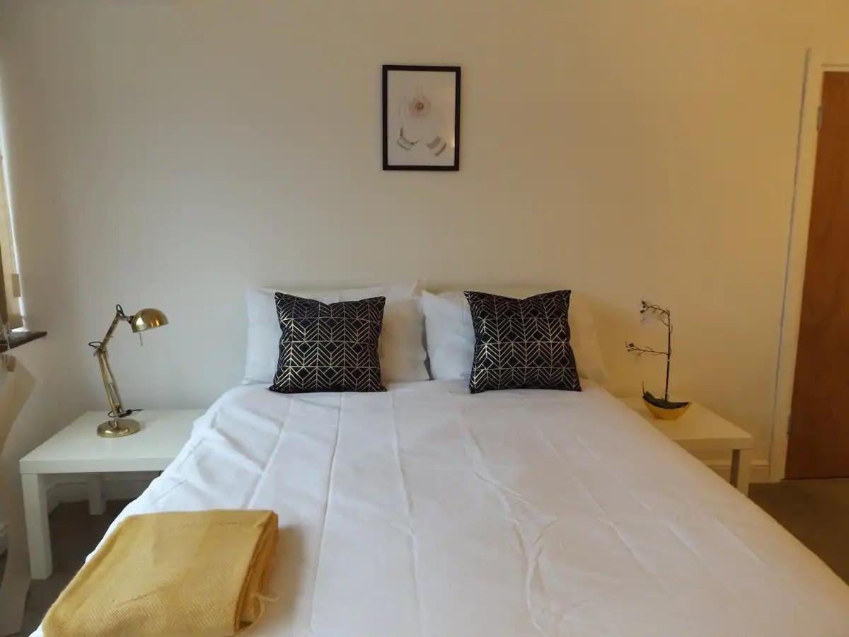 Spacious Bright In
