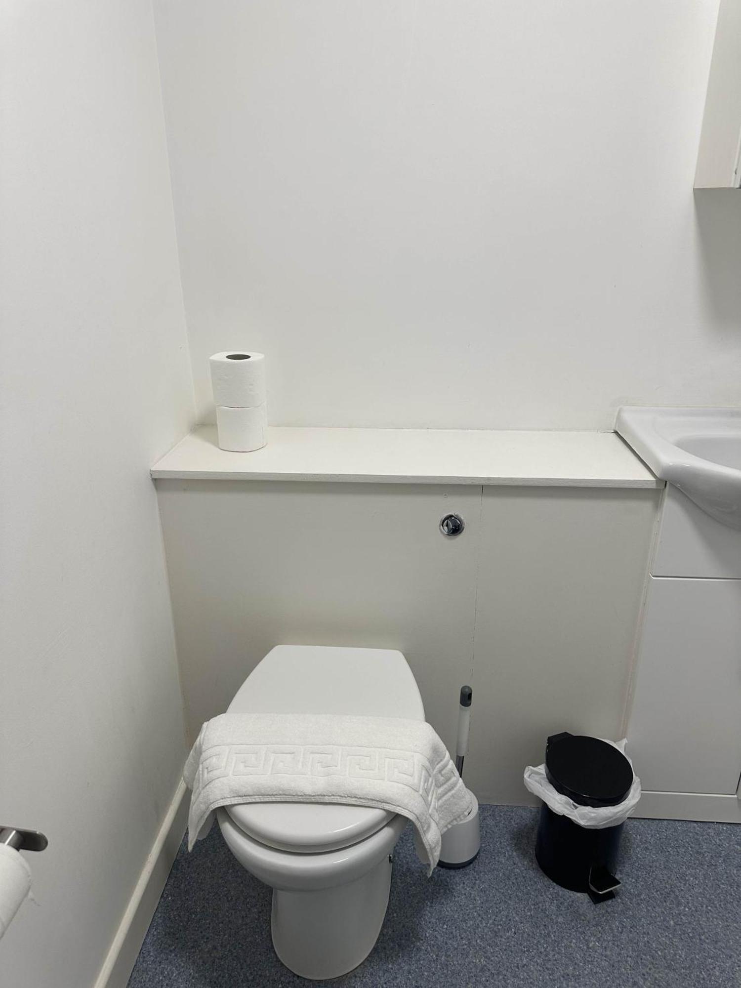 Budget With Kitchen In Coventry