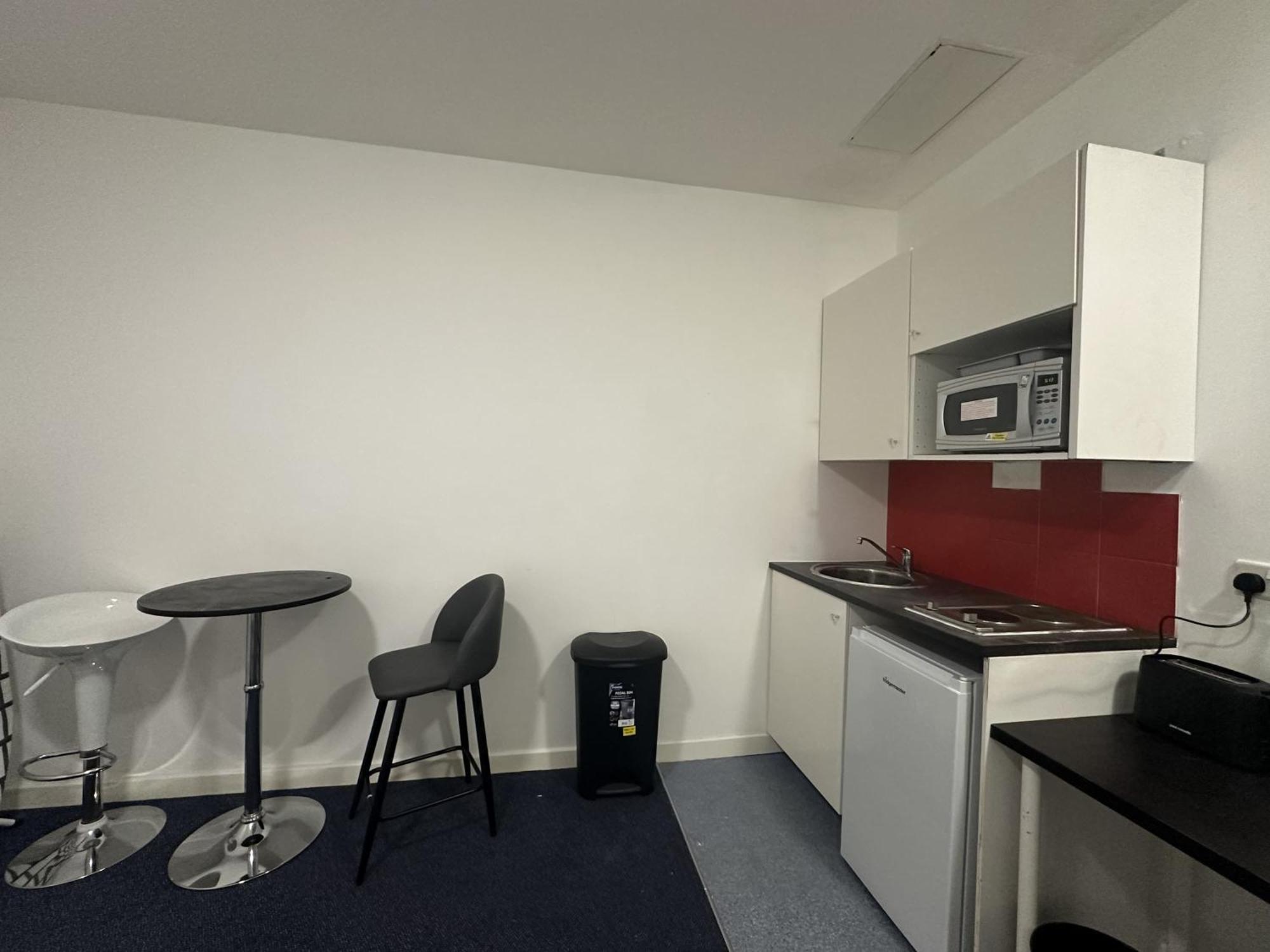 Budget With Kitchen In * Coventry