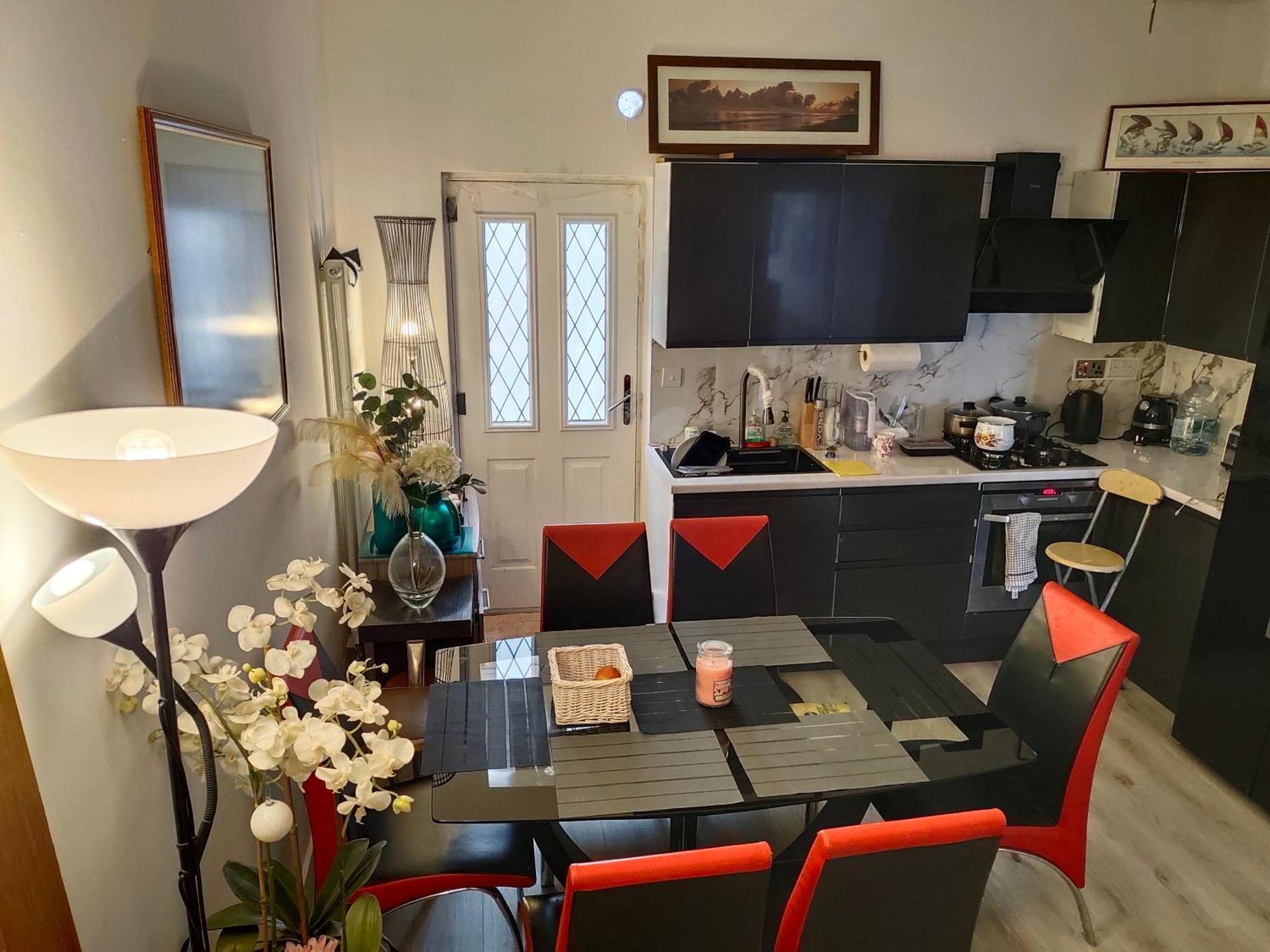 Bet El Cozy & Comfy 2 Bed & Breakfast