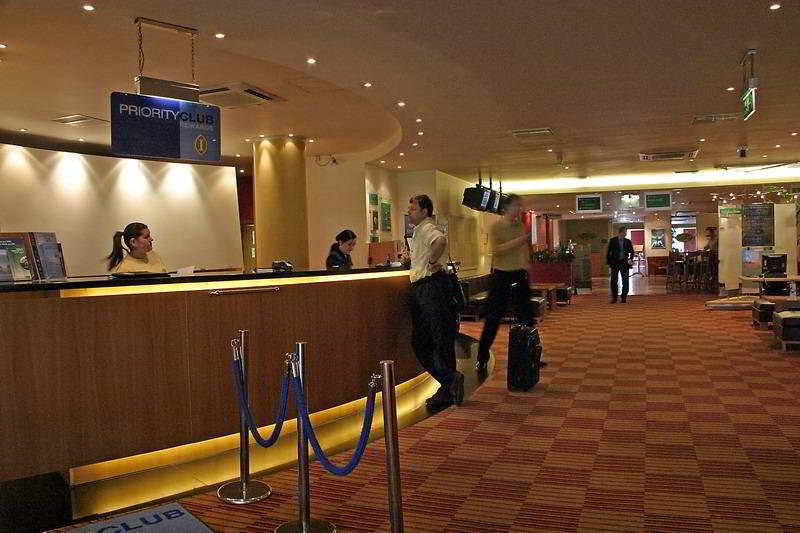 M6, J2 By Ihg 4*