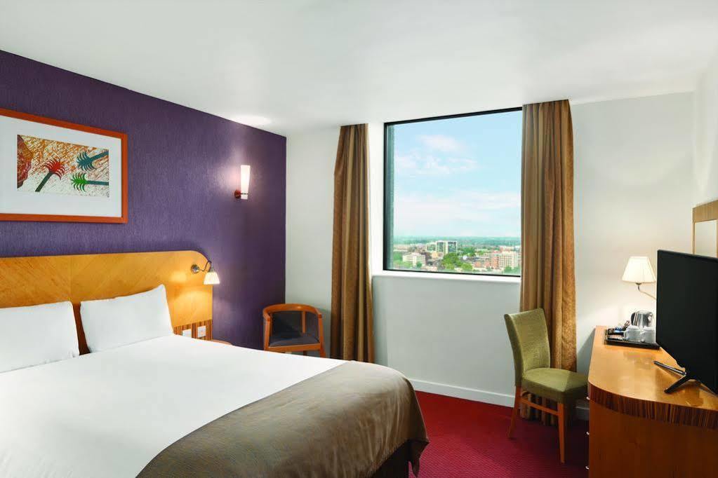 Hotel Ramada & By Wyndham Coventry